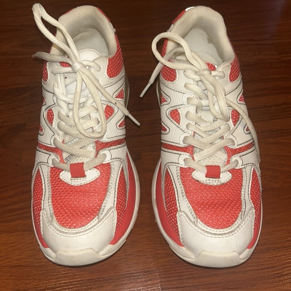 Michael Kors SG22L Womens Red White Leather Mesh Chunky Sneakers Size 8M - Picture 2 of 9